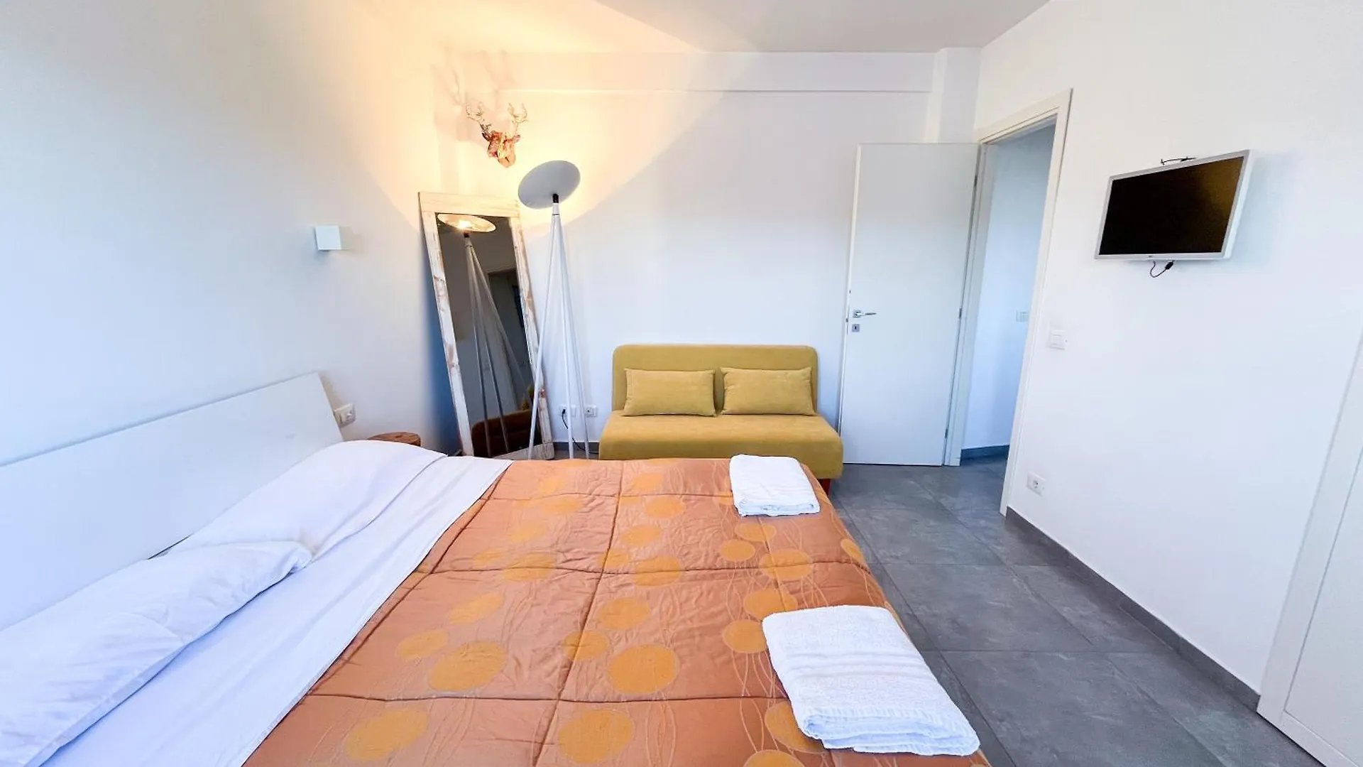 Kibilu - Via Bellegra Apartment Rome